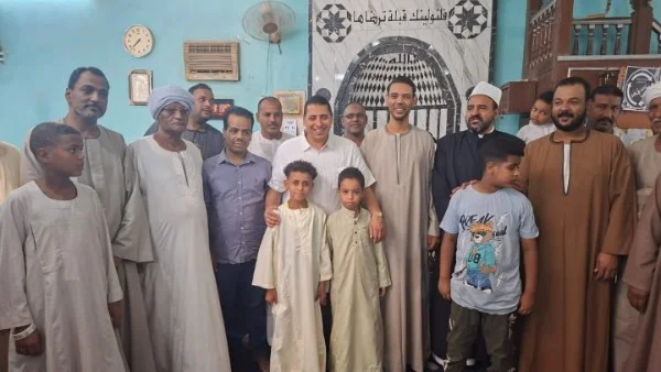 لقاء جماهيري في كوم أمبو لتلبية مطالب المواطنين