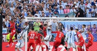 ماك أليستر يمنح الأرجنتين التقدم أمام سويسرا