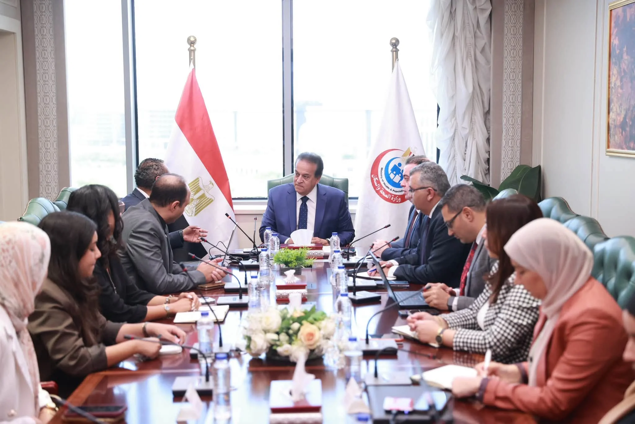 وزير الصحة يبحث التعاون في تطوير المستشفيات الذكية