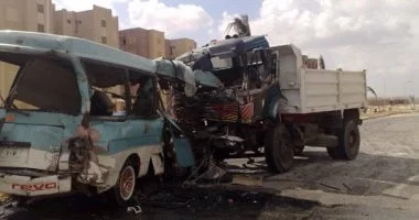 إصابة 9 أشخاص في تصادم ميكروباص وتريلا بالإسكندرية