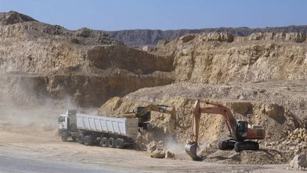 قانون الثروة المعدنية يشدد عقوبات استخراج الخامات