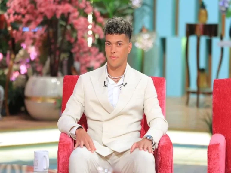 إمام عاشور وزوجته ضيفان في برنامج منى الشاذلي غداً