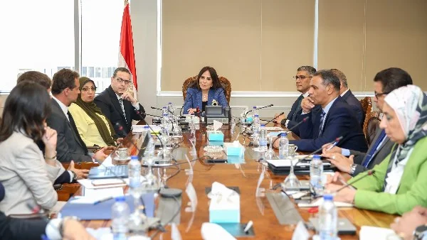 وزيرة الإسكان تبحث التعاون مع شركة مصر إيطاليا