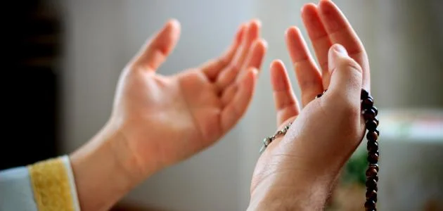 أذكار المساء: حصنك الآمن وسبيلك للسكينة