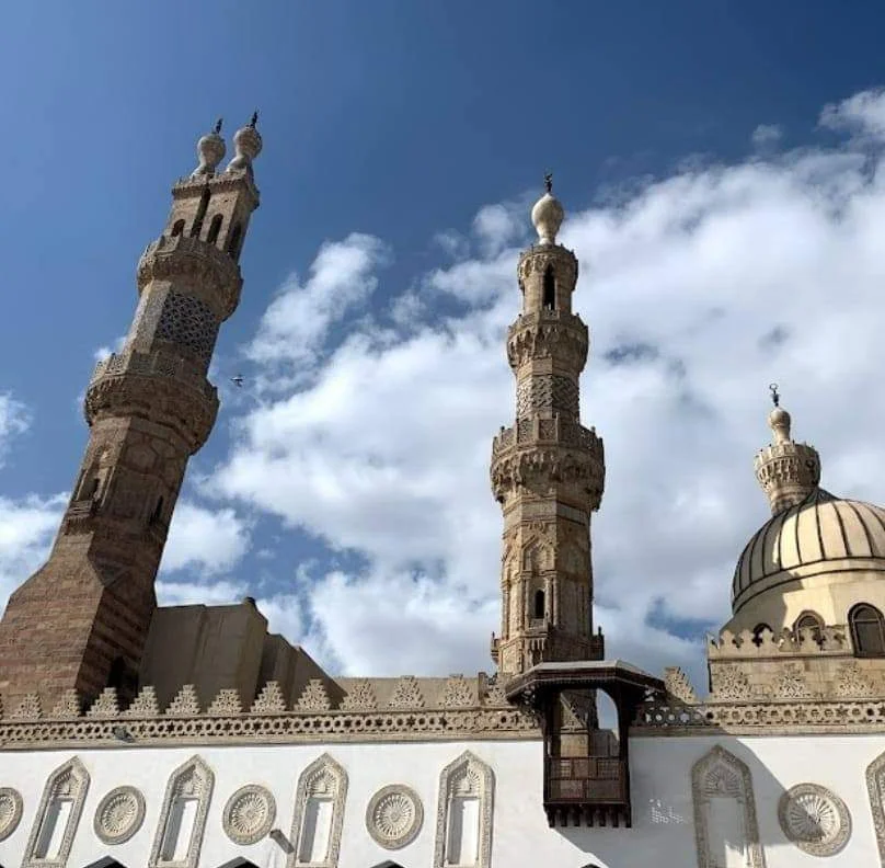 الأزهر يصدر قرارًا بوقف الأنشطة في الجامع والرواق الأزهري