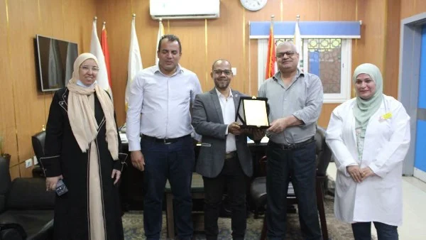 تكريم العاملين بالمركز الطبي التخصصي في بني سويف