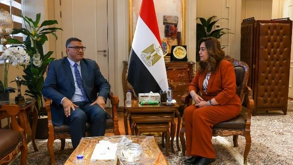 تعزيز مشاريع التنمية المستدامة في قنا