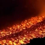 ثوران بركان إتنا في صقلية: تحذيرات وتأهب جوي