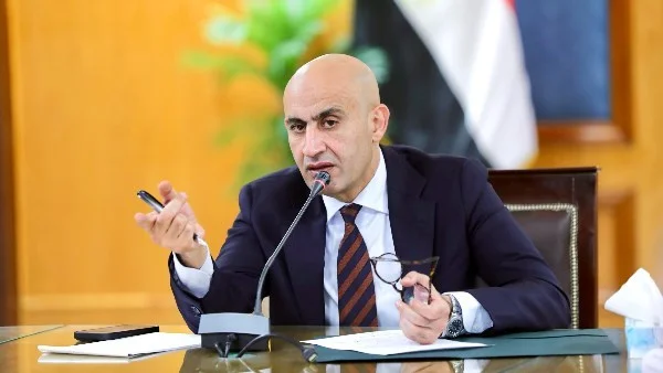 تدريس الذكاء الاصطناعي والبرمجة في المدارس الفنية