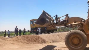 غلق 20 معبراً غير قانوني على السكك الحديدية في قنا