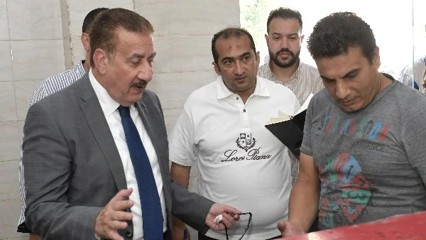 استياء محافظ بورسعيد من ضعف الإقبال على منفذ بيع اللحوم