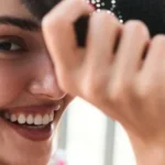 هاندا أرتشيل بإطلالة صيفية ساحرة لمجلة ELLE Türkiye