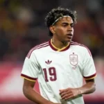 يامال على بعد 90 دقيقة من إنجاز تاريخي جديد