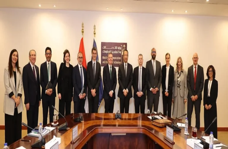 وزير الاتصالات يبحث شراكة البنك الدولي في التحول الرقمي