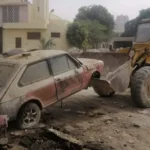 جهود المرور في رفع السيارات المتروكة والمتهالكة