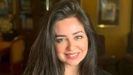 إلهام شاهين تدعم هبة مجدي برسالة مؤثرة بعد إصابتها بالسرطان