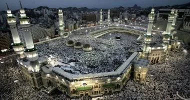 شروط المشرفين المرافقين للمعتمرين في موسم 1448هـ