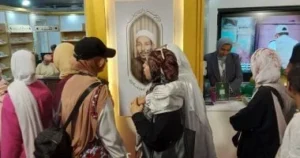 إقبال جماهيري على جناح الأزهر بمعرض مكتبة الإسكندرية