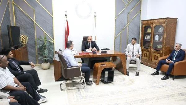 نائب محافظ الوادي الجديد يلتقي وفد شباب المتوسط