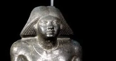 عرض تمثال الكاتب المصري بمتحف الإسكندرية القومي