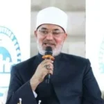 الذكاء الاصطناعي والإنسان: التوازن في التوجيه