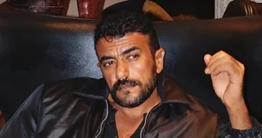 أحمد العوضى يشارك جمهوره في مشاهدة فيلم «شمشون ودليلة»
