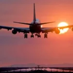 طبيبة مصرية تنقذ حياة راكب خلال رحلة طيران