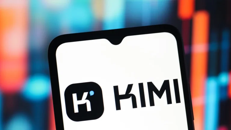 نموذج Kimi من Moonshot AI ينافس النماذج الأمريكية