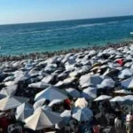 2.15 مليون زائر يشعلون شواطئ الإسكندرية أول جمعة بعد الامتحانات
