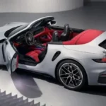 بورشه 911 كاريرا T كابريوليه 2026: أداء مذهل وتصميم أنيق