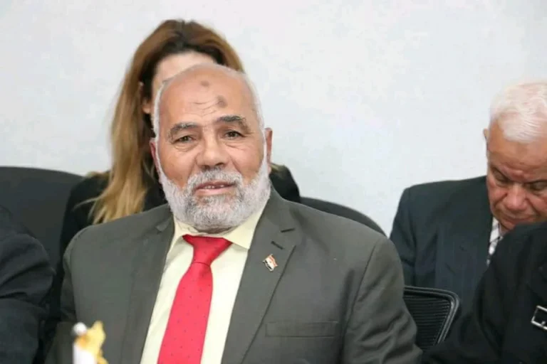 السوشيال ميديا: منصة للإبداع أم مصنع للشائعات؟