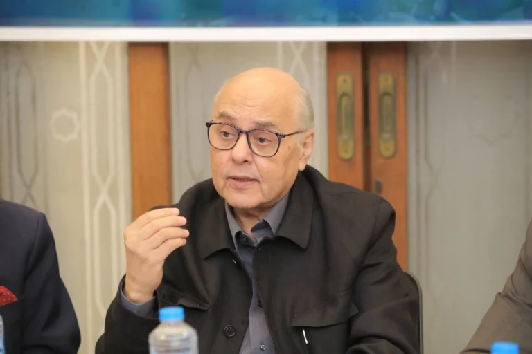 تأثير السوشيال ميديا على القيم الأسرية في مصر