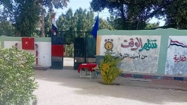 اعتماد 17 مؤسسة تعليمية في أسوان في خطوة نحو التطوير