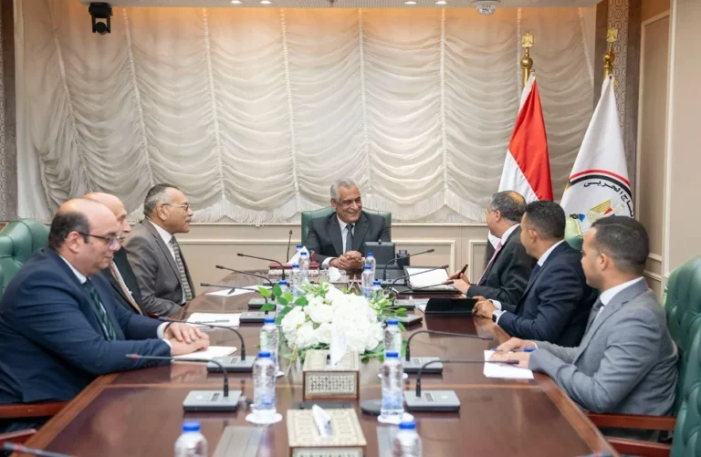 توطين تكنولوجيا الاتصالات: شراكة بين الإنتاج الحربي وتاليس