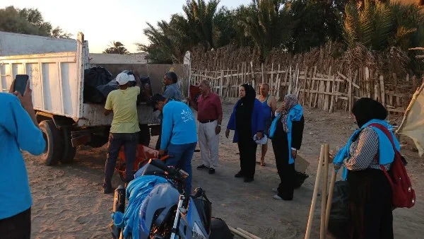 حملة نظافة بشاطئ الكيلاني في طور سيناء