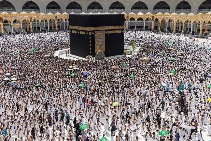 ارتفاع عدد المعتمرين في السعودية خلال موسم العمرة