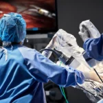 تراجع أسهم شركة Intuitive Surgical بسبب مخاوف من تباطؤ النمو
