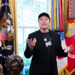تراجع سهم SpaceX إلى 124 دولاراً: هل يستحق الشراء؟