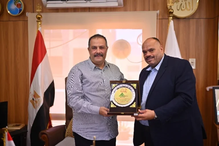 تامر عاشور يشعل السوشيال ميديا ببرومو «مراية الحب»