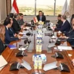 وزير التموين يبحث تطوير الخدمات الرقمية في دعم النقدي