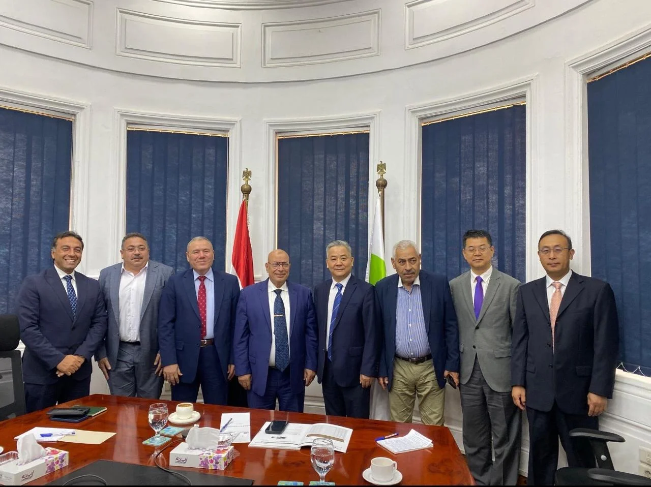 تعزيز التعاون مع شركة صينية لدعم مشروعات البنية التحتية