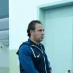 اجتماع رئيس الاتحاد مع لاعبي الفريق في معسكر برج العرب