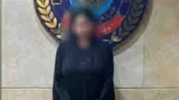 إزالة "رووف" مخالف في الغردقة وتحقيق مع المخالف