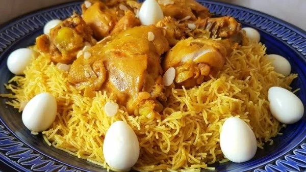 فراخ محشية بالشعرية على الطريقة المغربية