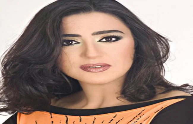 وفاء صادق تكشف أسرار مشوارها الفني