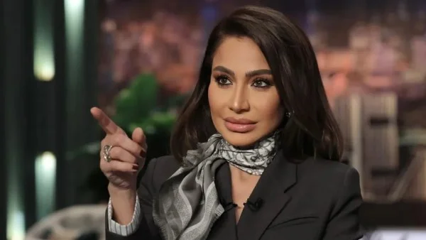 بسمة وهبة تُظهر حبها لجمهورها بعد العملية الجراحية