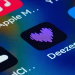 Deezer تتصدى للموسيقى المزيفة والبث الاحتيالي