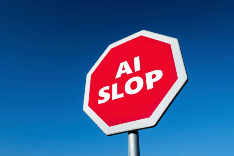 منصات التواصل الاجتماعي تشدد الرقابة على المحتوى الذكي