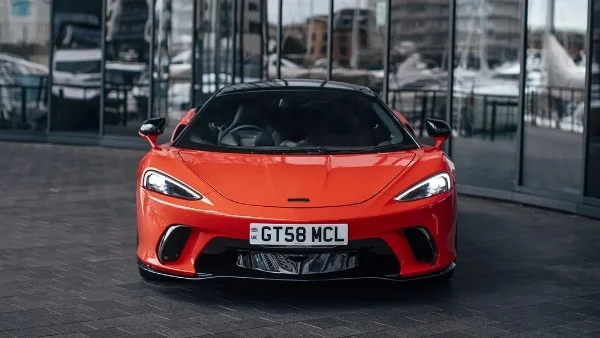 مكلارين GTS: سيارة رياضية بأداء استثنائي