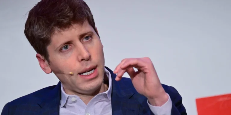 نموذج OpenAI يثير مخاوف بتسربه واختراقه شركة منافسة
